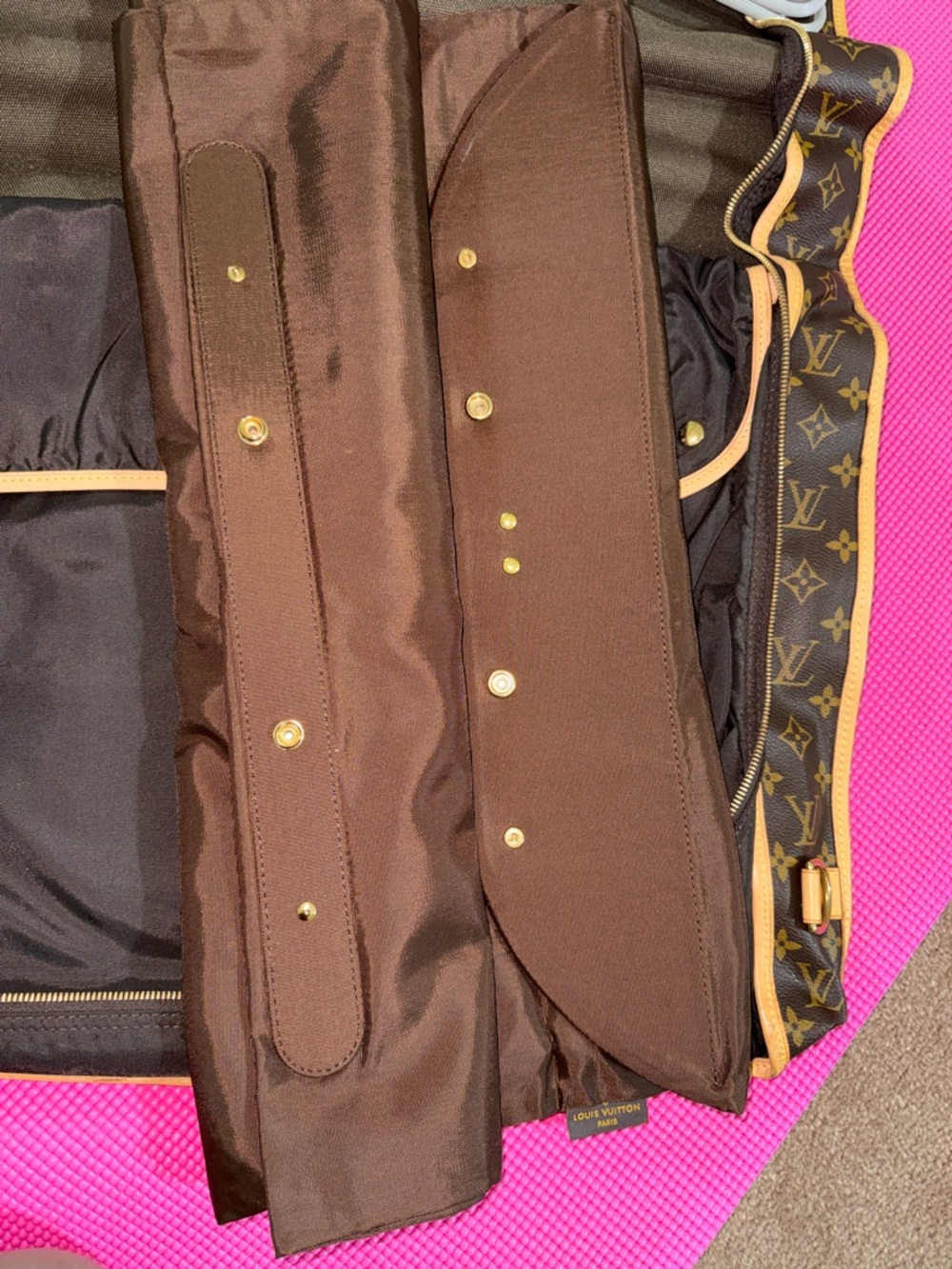 Louis Vuitton Brown Monogram Canvas Garment Bag with Tan Trim - Picture 14 of 15